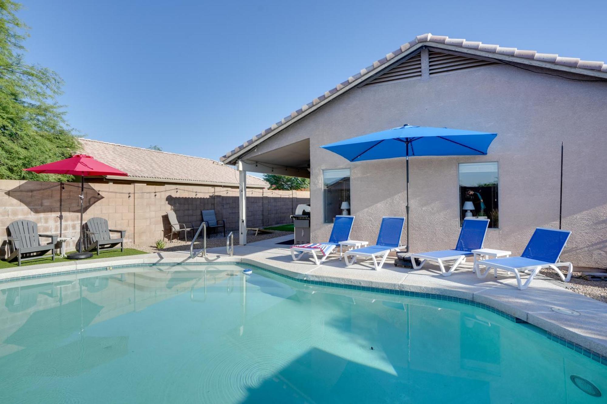 Sunny Surprise Getaway With Private Yard And Pool 빌라 외부 사진